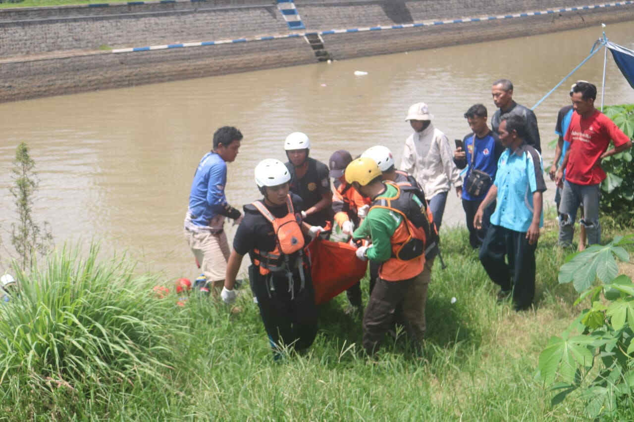 Jasad Pemuda Tenggelam di Bendungan Balongsono Sumobito Jombang Ditemukan