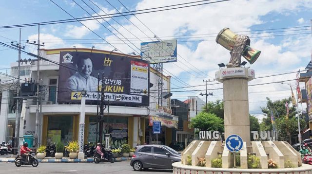 APK Mantan Bupati Tulungagung Terpampang di Kawasan Steril, Ini Kata Komisioner Bawaslu