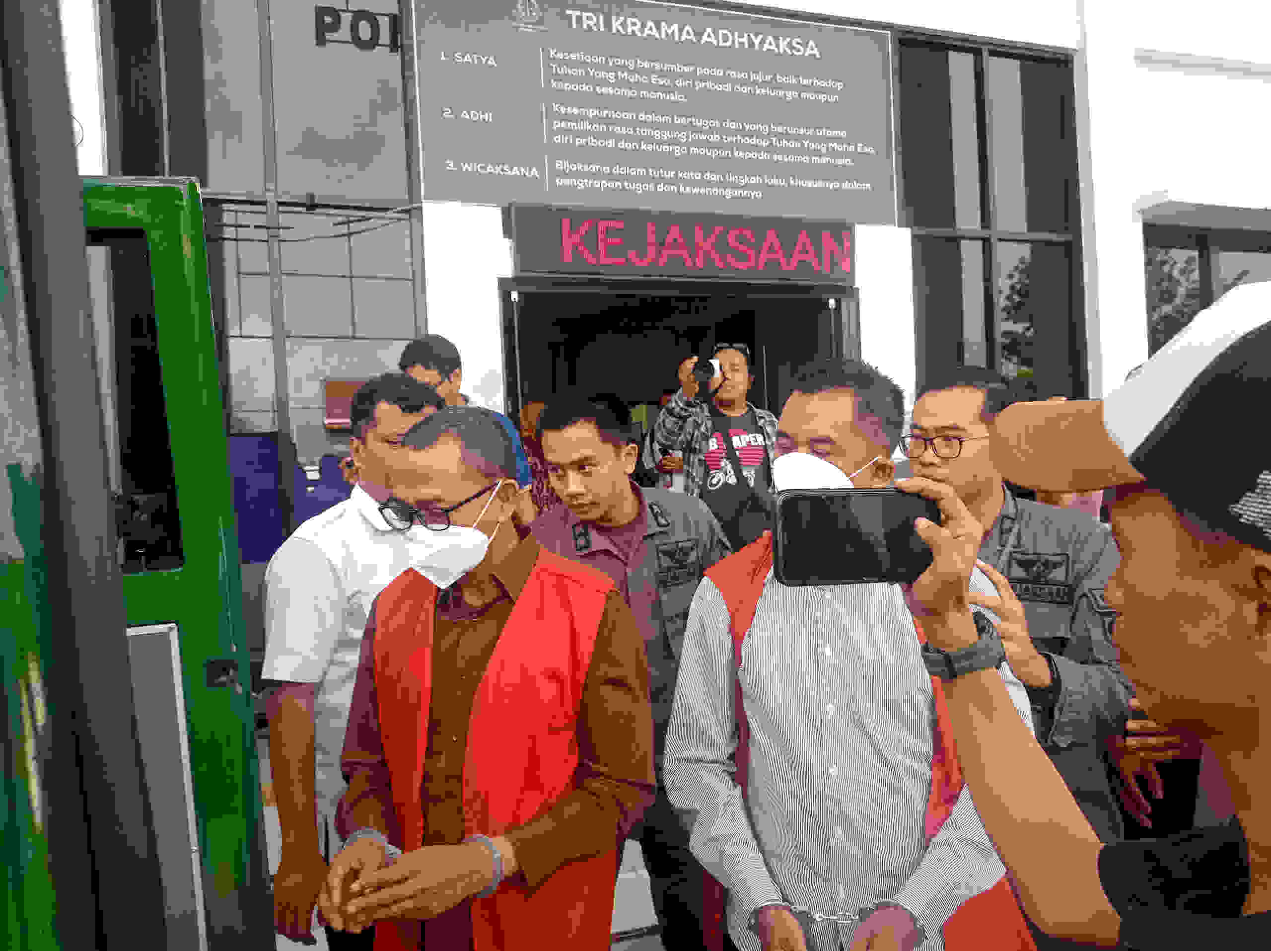 Tersangka Pungli Surat Segel Tanah PTSL Desa Sawoo Ponorogo Dijebloskan ke Rutan