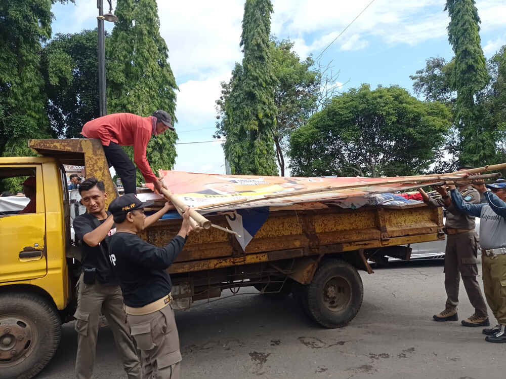 Ribuan APK Dicopot, Ini Penjelasan Bawaslu Kabupaten Ponorogo