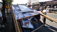 Melanggar Aturan, APK Parpol-Caleg Diturunkan