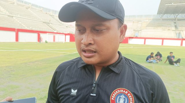 Laga Tanpa Bek Kanan Permanen, Ini Penjelasan Pelatih Persedikab Kediri