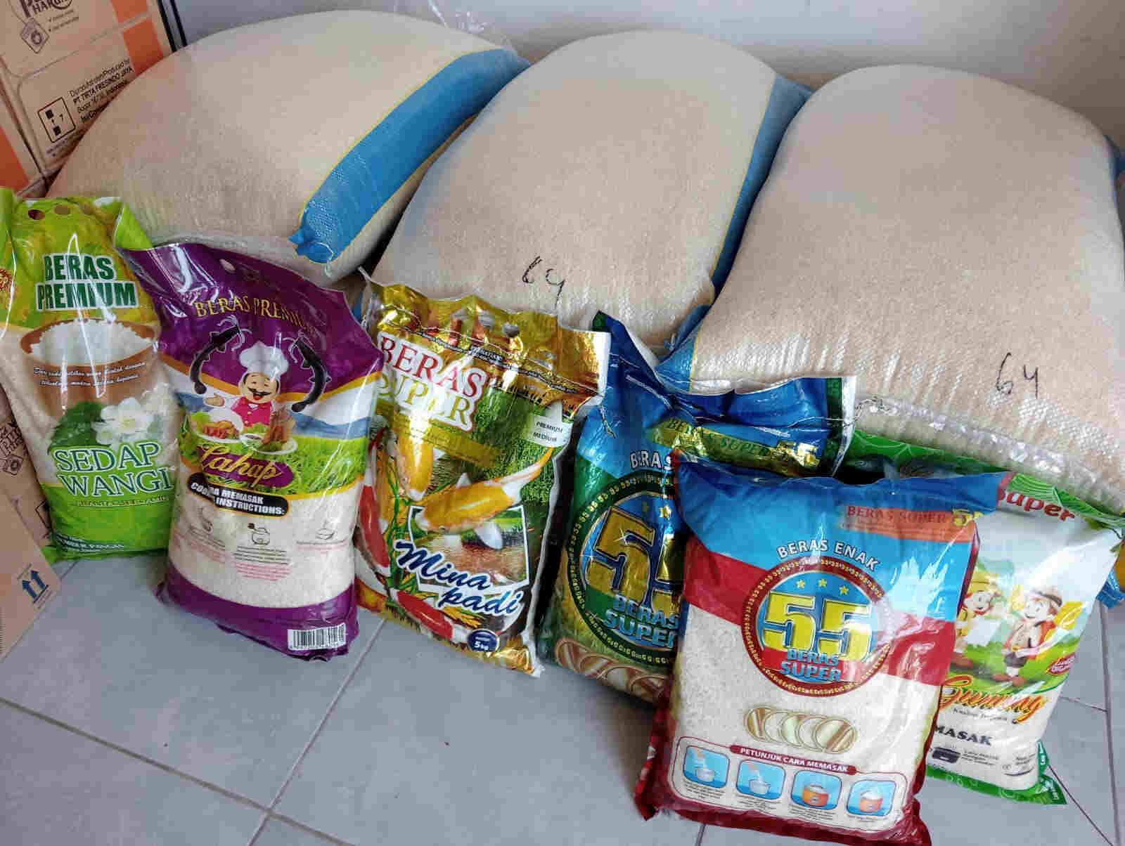 Harga Beras Kemasan Juga Melejit, Naik Rp 7.000 Perlima Kilogram dan Stok Kosong, Pemilik Toko: Sebulan Tak Dikirim