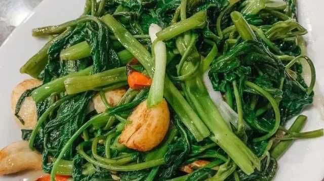 Resep Tumis Kangkung Super Simple Untuk Menu Harian Yang Praktis dan Ekonomis