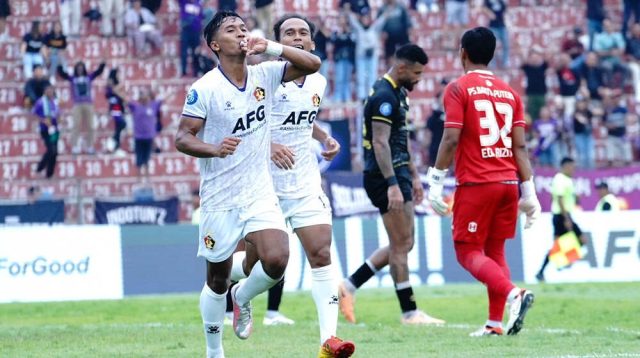 Persik Kediri Raih Tiga Poin, Kontra PS Barito Sempat “Nervous”, Marcelo Rospide: Terbebani Main di Kandang