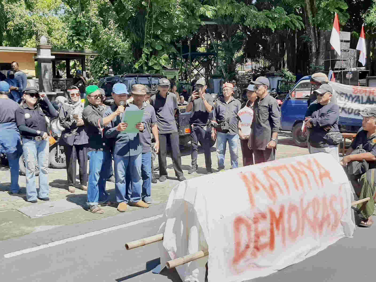 Formas PeDe Demo DPRD Kabupaten Tulungagung, Dorong DPR RI Gunakan Hak Angket