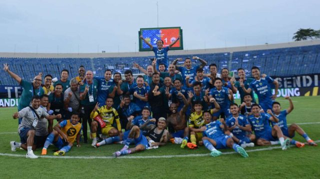 PERSIB Bandung Berhasil Tundukkan Persija Jakarta 2-1, Meski Sempat Grogi dan Tanpa Bobotoh di Stadion