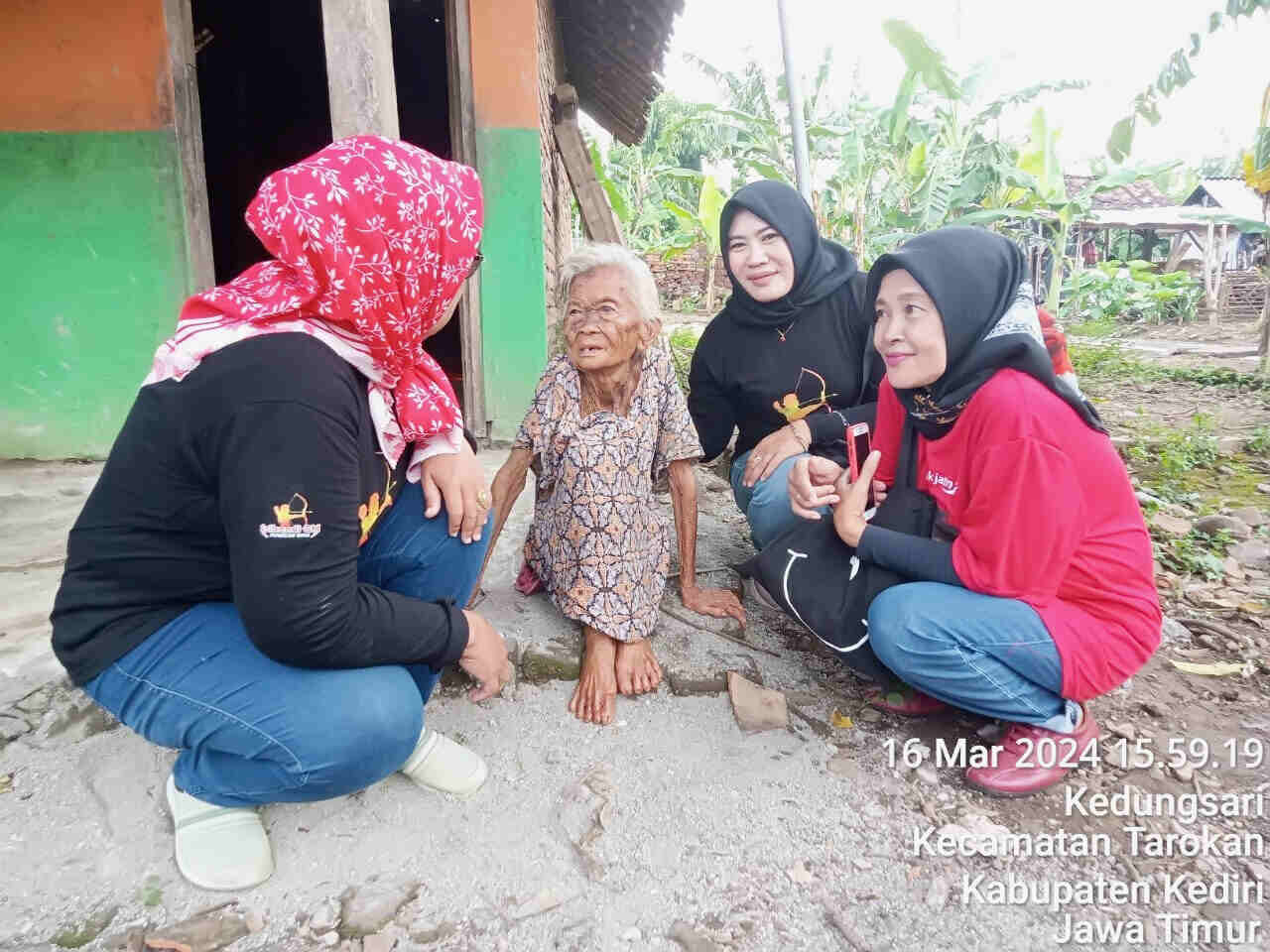 Sosok Mbah Giman, Wanita Lansia Sebatang Kara Kedungsari Tarokan yang Butuh Uluran Tangan