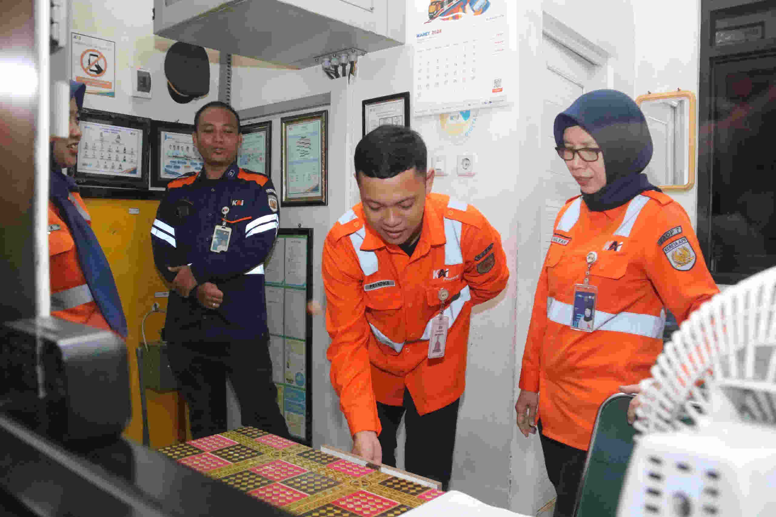 60 Perlintasan KA Tak Terjaga, Ini Kata Manajer Humas PT KAI Daop 7 Madiun