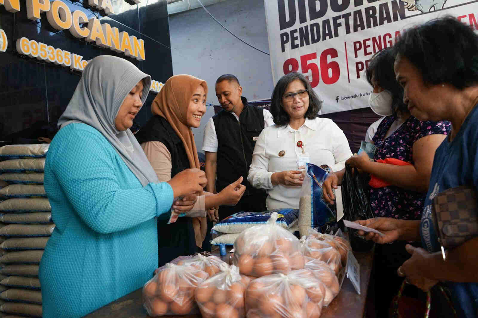 Pj Wali Kota Kediri Pastikan Pengendalian Harga Berdasarkan Laporan Harian