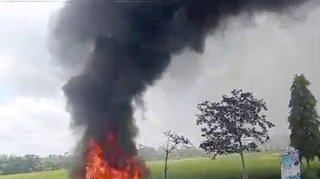 Isi BBM di SPBU Blitar, Espass Ludes Terbakar