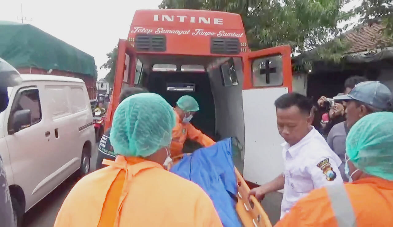 Tabrak Pohon, Pemotor Desa Tunggorono Jombang Tewas, Ini Kronologinya