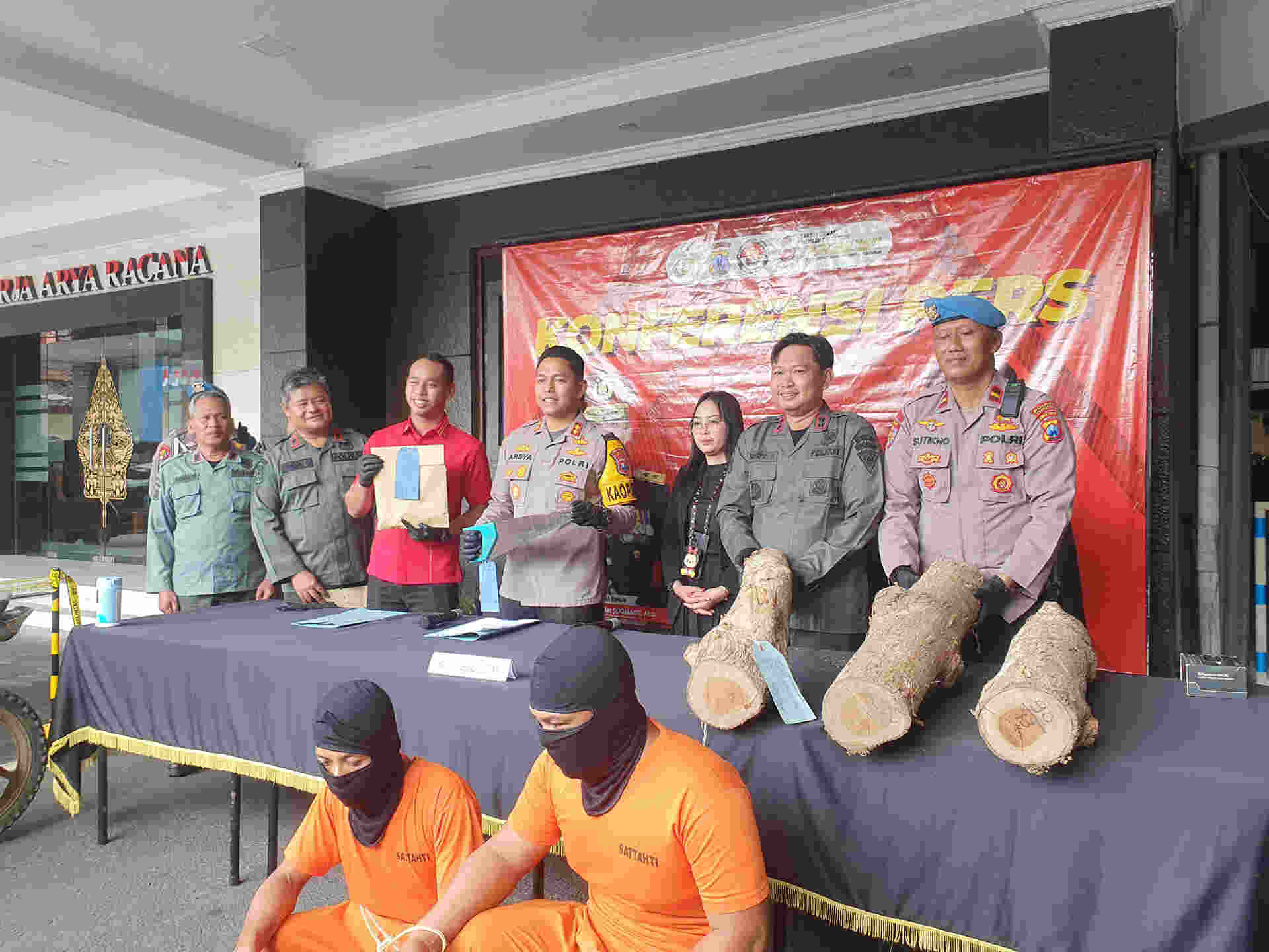 Curi Pohon Jati Milik Perhutani Tulungagung, Dua Orang Diringkus Polisi