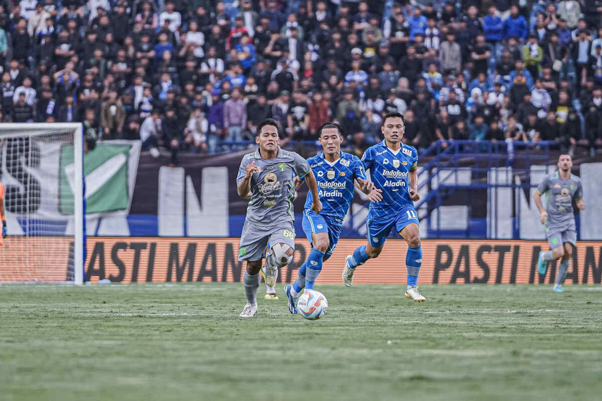 Persebaya Aman dari Degradasi Meski Dilibas Persib Bandung, Paul Munster: Kami Fokus Laga Sisa
