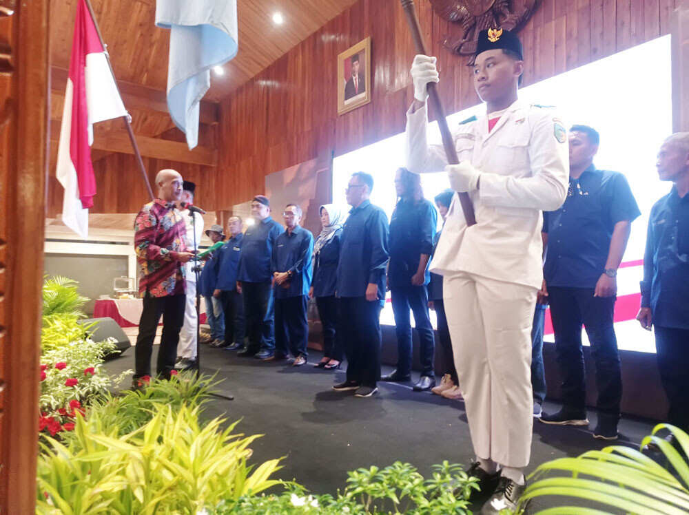 Pengurus PWI Kediri Dilantik, Bambang Iswahyudi: Jurnalis Harus Profesional