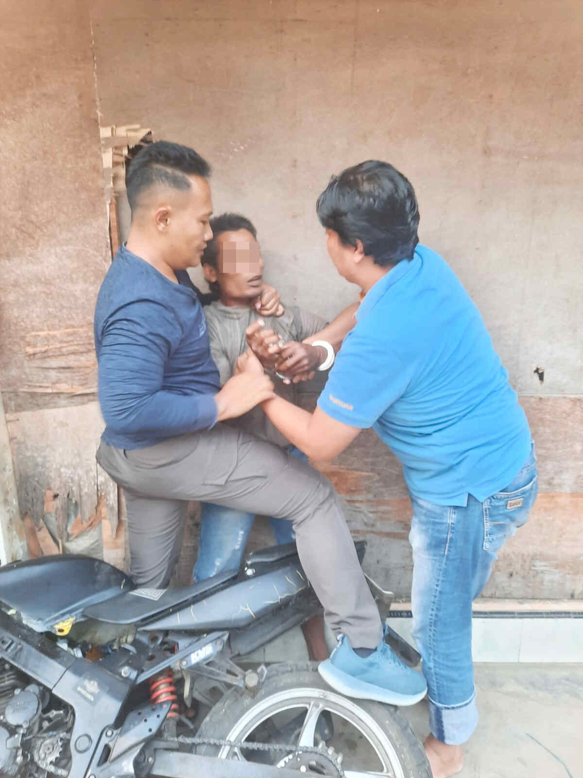 Gegara Foto, IRT Kediri Dianiaya, Korban Ketakutan karena Diancam