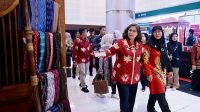 Produk Unggulan Ikut Batik, Bordir, dan Aksesoris Fair 2024, Pj Wali Kota Kediri Ajak Masyarakat Datang dan Berbelanja