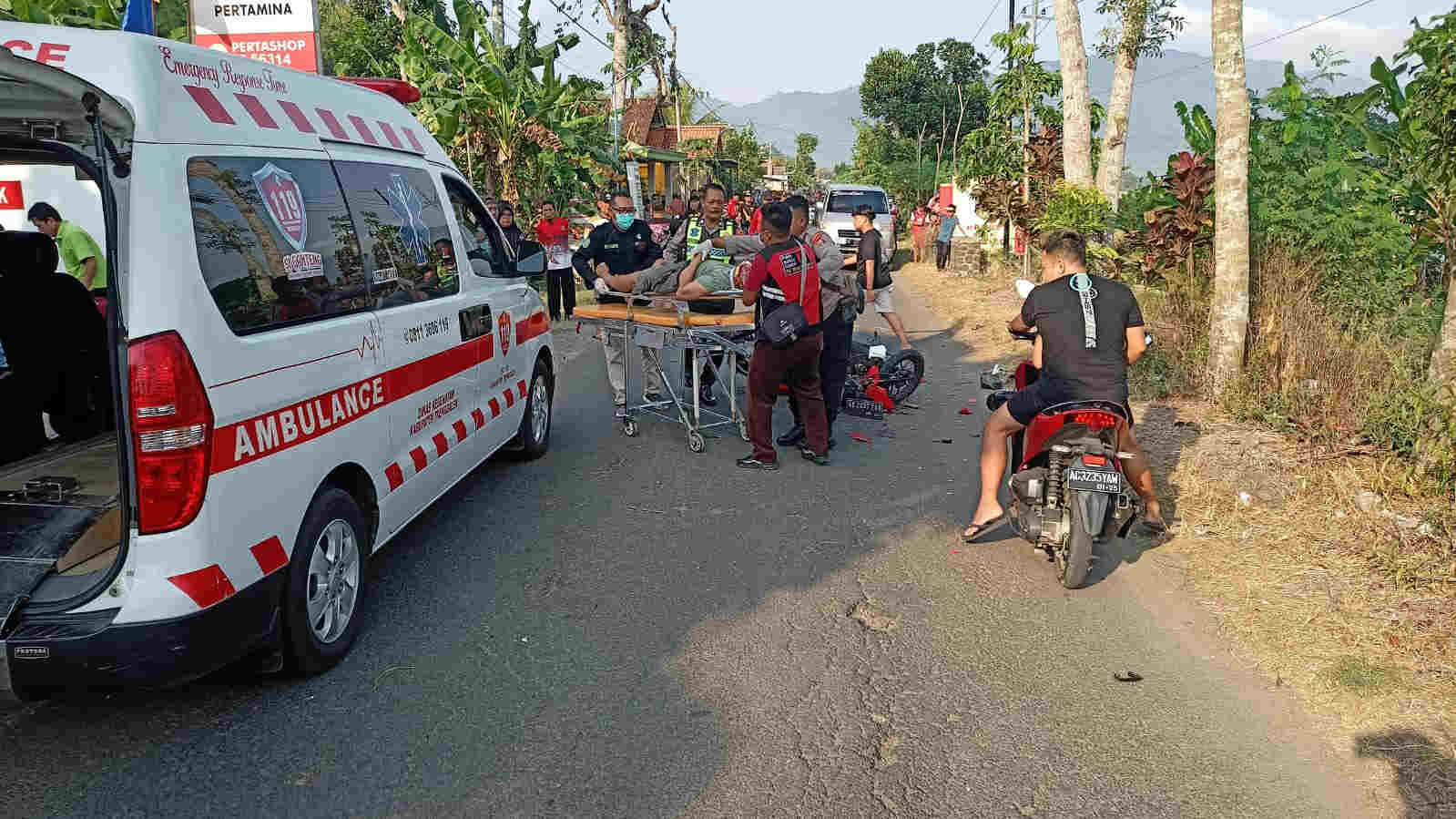 Adu Banteng di Jalan Desa Sambirejo, Kasatlantas Polres Trenggalek: Satu Pemotor Tewas dan Begini Kronologiny