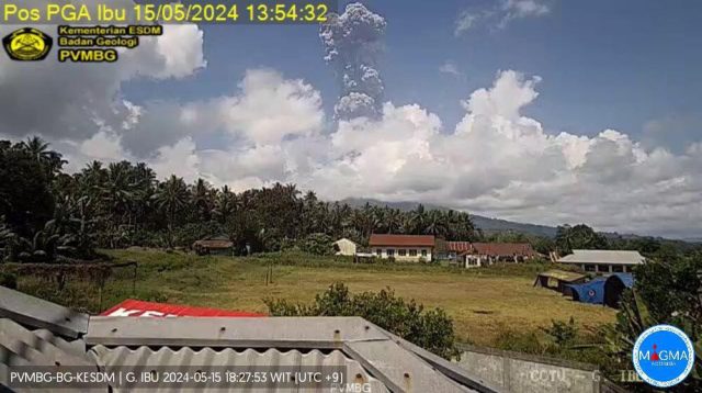 Aktivitas Vulkanik Gunung Ibu Meningkat, Status Naik ke Level Awas, Masyarakat dan Wisatawan Diimbau Tidak Mendaki