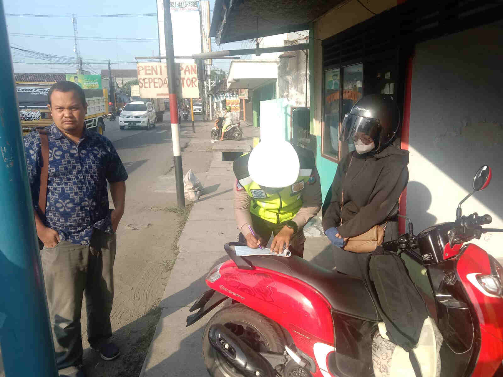 Tilang 7 Pemotor Terobos Lampu Merah, Ini Kata Kapolsek Ngadiluwih