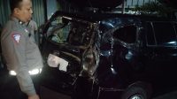 Asyik Mendengarkan Siaran Wayang, Mobil Sigra Tertemper KA hingga Ringsek, Ini Nasib Pengemudinya