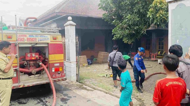 Korsleting Listrik, Rumah Las di Kelurahan Kanigoro Blitar Terbakar, Kerugian Sekitar Rp 50 Juta