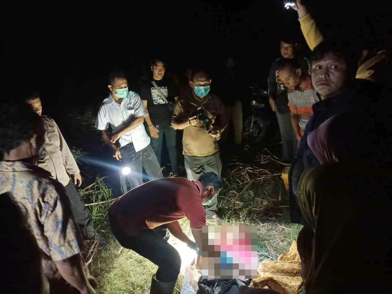 Tak Kuat Angkat Kolong Tebu di Kediri, Buruh Meregang Nyawa
