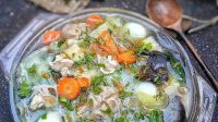 Resep Sayur Sop Bakso Simple Untuk Bekal Kerja Yang Menyehatkan