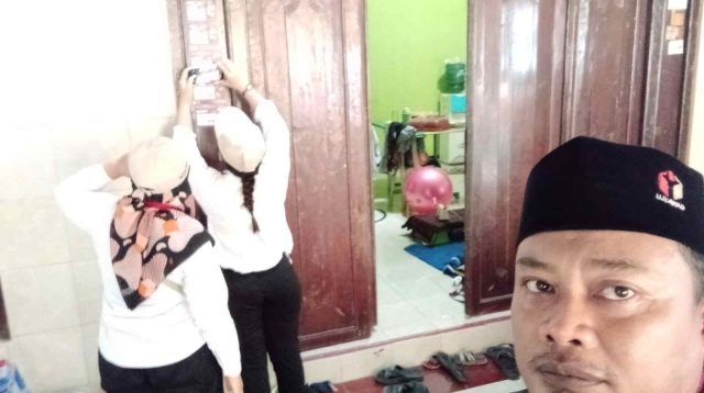 Terkait Stiker Coklit tidak Sesuai Spesifikasi KPU, Panwaslu Sanankulon Kabupaten Blitar Minta PPK Ganti