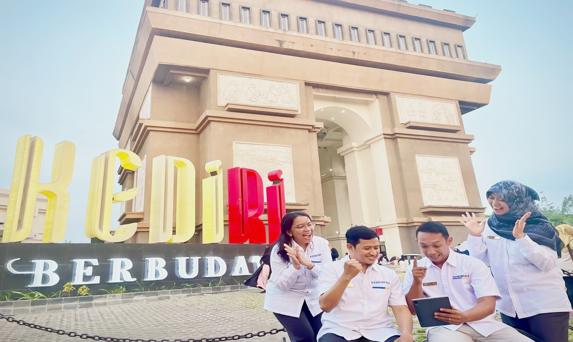 Kediri Raya Masih Surplus, Perkembangan APBN Awal Triwulan Ketiga 
