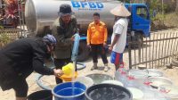 Dampak Kekeringan Ekstrem, Lima Kecamatan Kabupaten Trenggalek Dipasok Puluhan Tangki Air Bersih