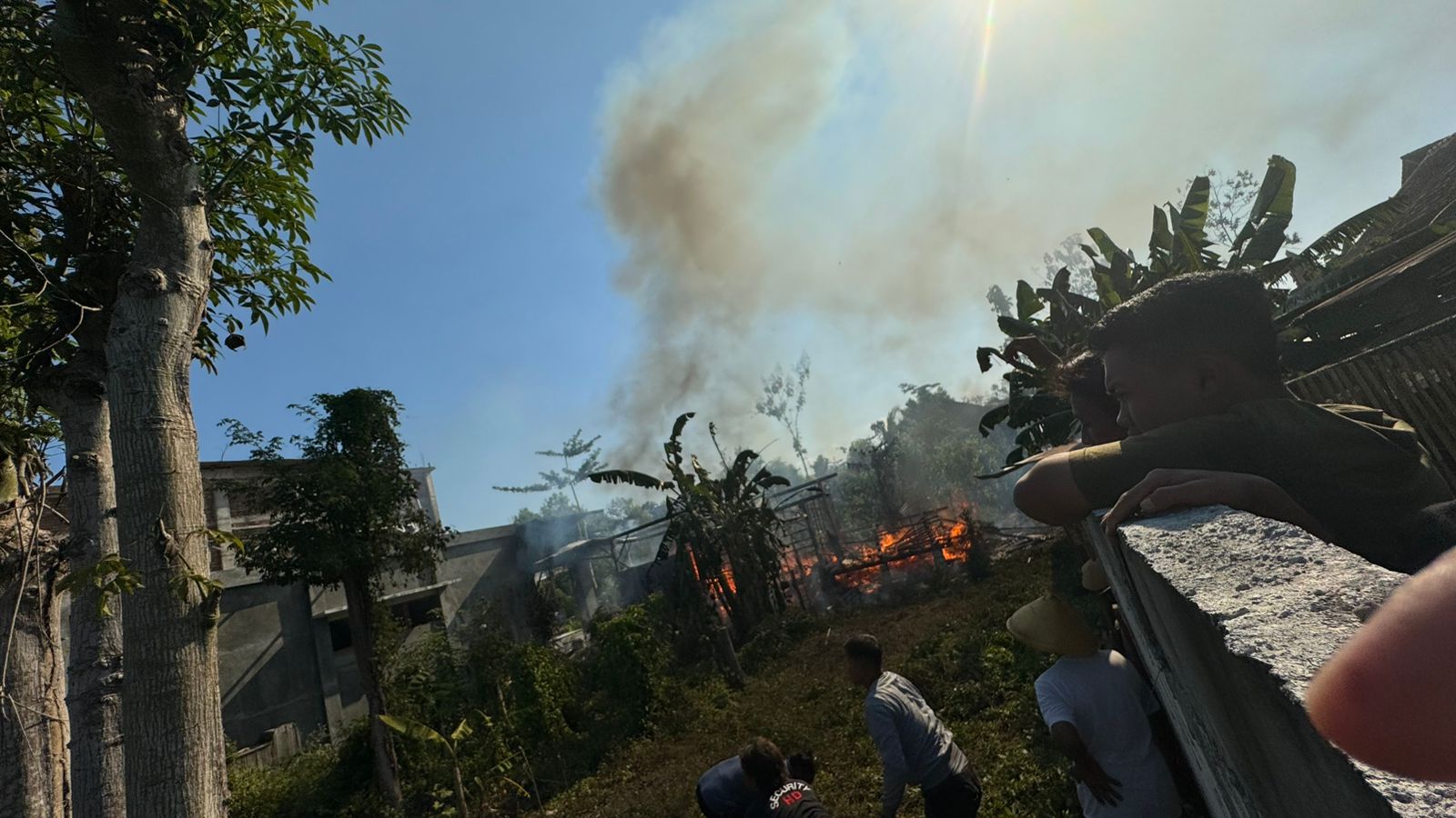 Bermaksud Usir Nyamuk, Kandang Kambing di Trenggalek Terbakar