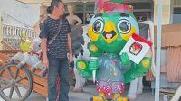 Mengenal Agus Rujito, Seniman Pembuat Patung Si Jali Maskot Pilkada