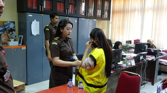 Selebgram Promosikan Judol Ditahan Kejaksaan Negeri Tulungagung