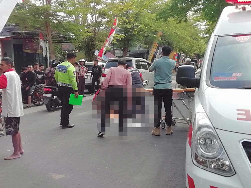 Pelajar di Trenggalek Tewas Usai Tabrakan dengan Avanza, Hati-hati ! Jangan Ngebut