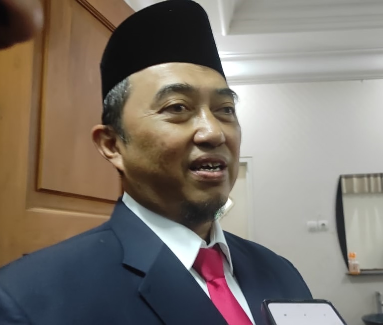 Terkait Pejabat Disdikbud Bermesraan, Pj Bupati Jombang: Serahkan ke Pihak Berwenang