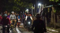 Pj Walikota Zanariah Gowes Bareng Kapolres dan Masyarakat Kediri Night Ride
