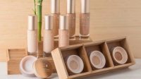10 Rekomendasi Foundation untuk Kulit Kering, Adakah Merk yang Kamu Pakai?