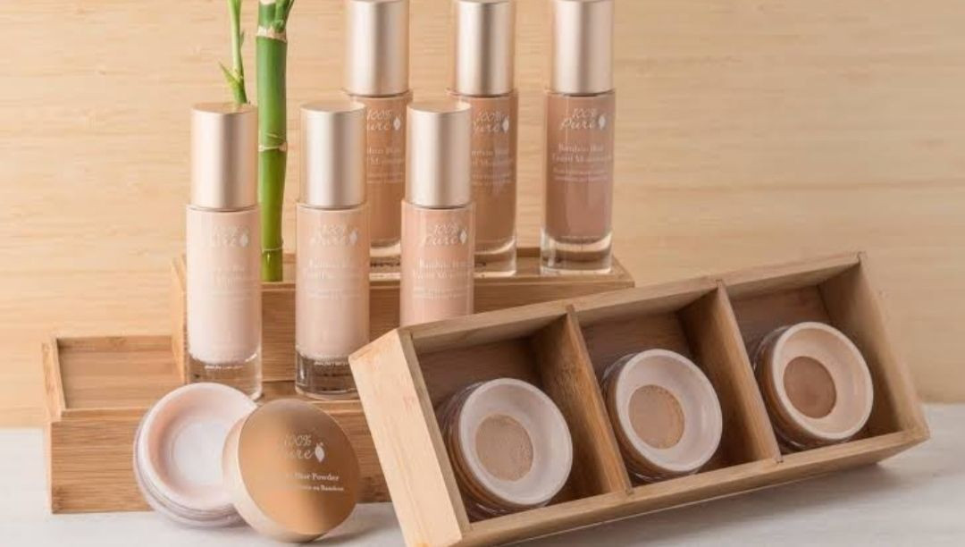 10 Rekomendasi Foundation untuk Kulit Kering, Adakah Merk yang Kamu Pakai?