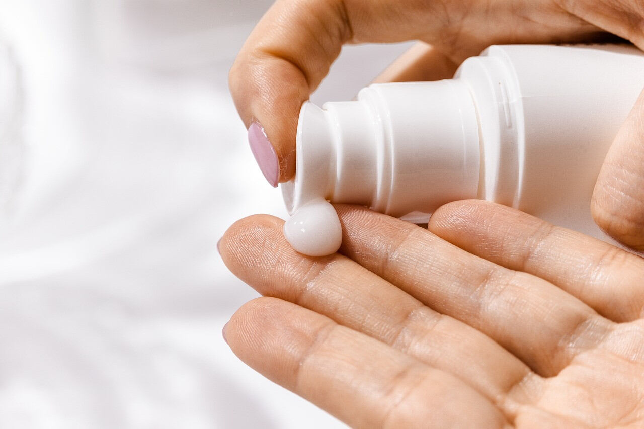 10 Cara Memilih Produk Perawatan yang Tepat untuk Kulit Belang, Jangan Skip Nomor 3!