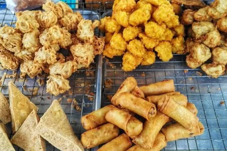 Manfaat dan Risiko dari Mengkonsumsi Makanan Berminyak, Emang Beneran Ada Manfaatnya?