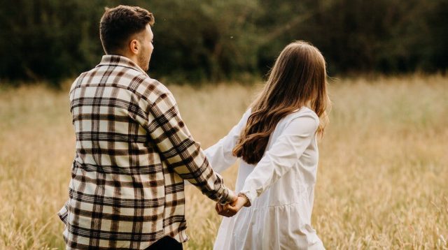10 Ide Kreatif untuk First Date yang Berkesan, Yuk Lakukan Ini Bersama Pasangan!