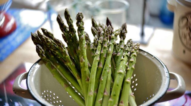 6 Manfaat Asparagus untuk Menjaga Kesehatan Kulit, Ternyata Ada Kandungan Anti Penuaannya Lho