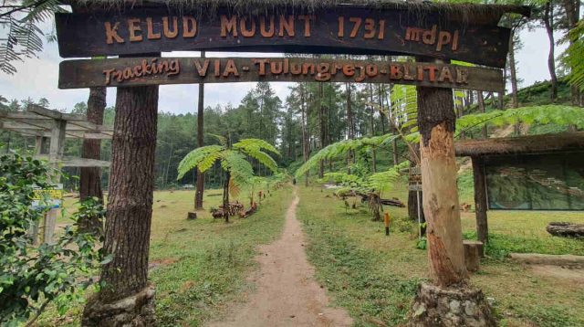 Antisipasi Kebakaran Hutan, Jalur Pendakian Gunung Kelud Lewat Tulungrejo Ditutup