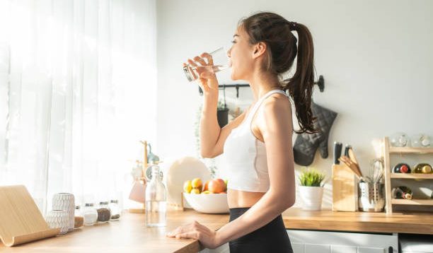 9 Kiat Meredakan Sakit Tenggorokan Akibat Infeksi Amandel, Nomor 5 Perlu Banget di Catat!