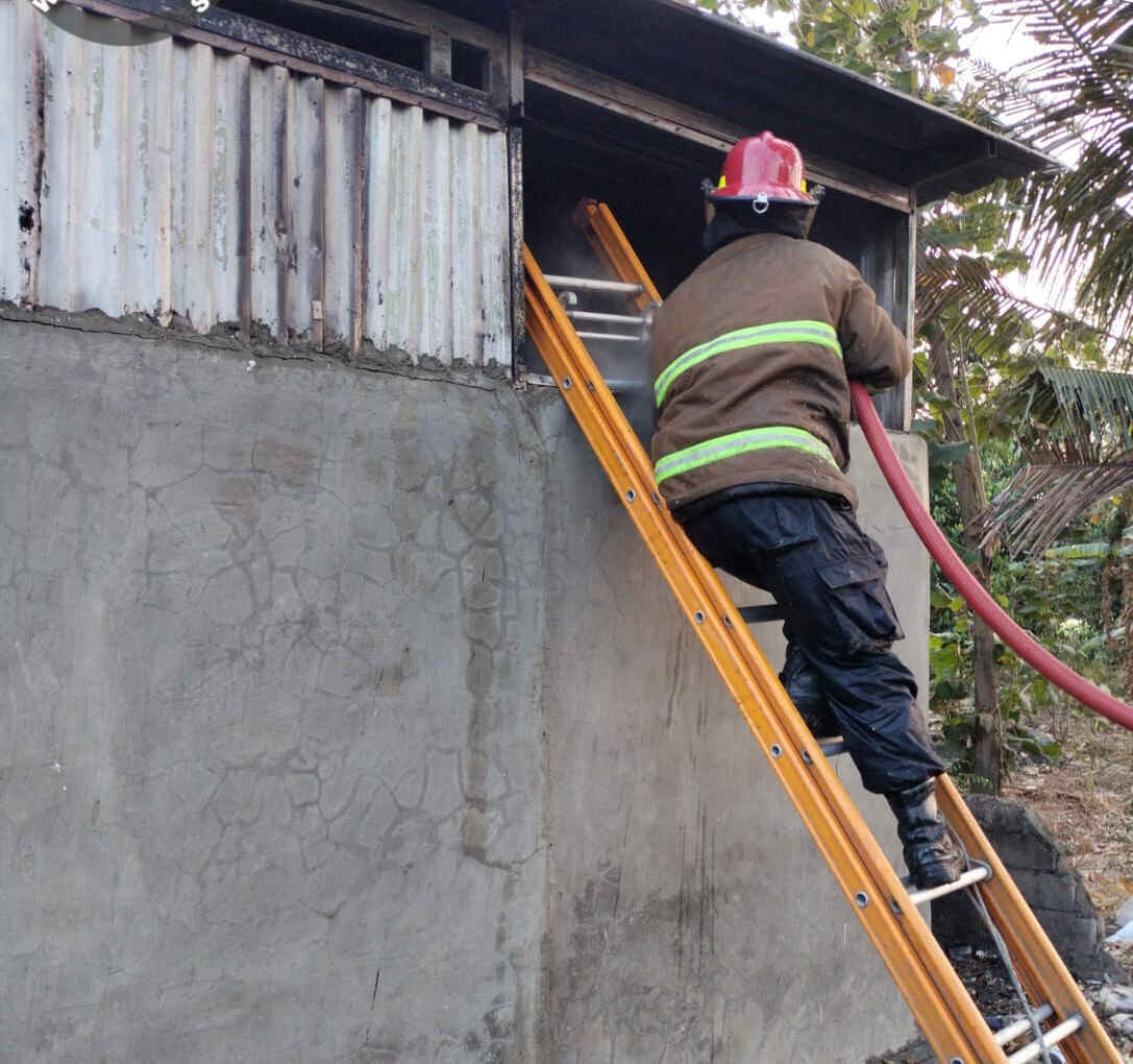 Ditinggal Keluar Kota Gudang Jagung di Kediri Terbakar