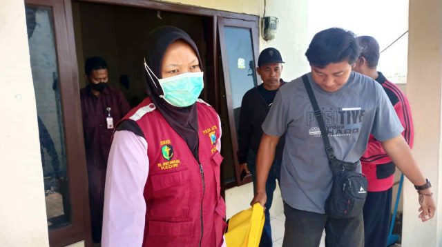 Mulut dan Hidung Keluarkan Busa, Warga Depok Meninggal di rumah Kos Kediri