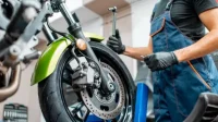 Awas Jalanan Licin! Lakukan 8 Tips Perawatan Motor Ini Selama Musim Hujan Tiba