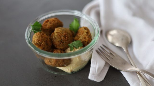 Bosan dengan Bekal yang Itu-itu Saja? Resep Falafel Wrap ala Timur Tengah yang Menggoda Selera