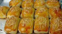 1696567729-ilustrasi-kue-pisang-keju Resep Kue Pisang Keju, Paduan Manis dan Gurih yang Menggoda Selera